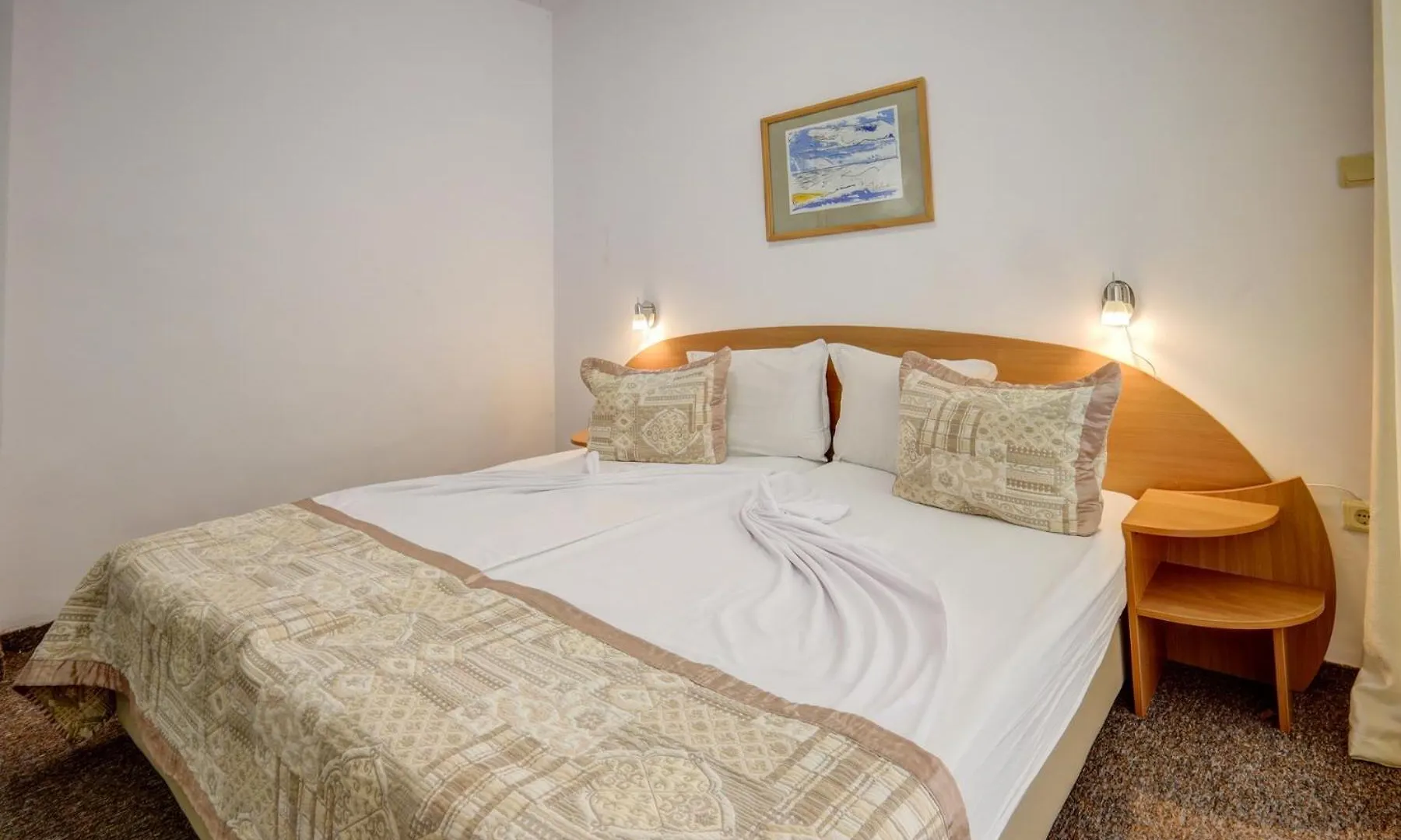 Kini Park Hotel All Inclusive & Free Parking Golden Sands 3*,