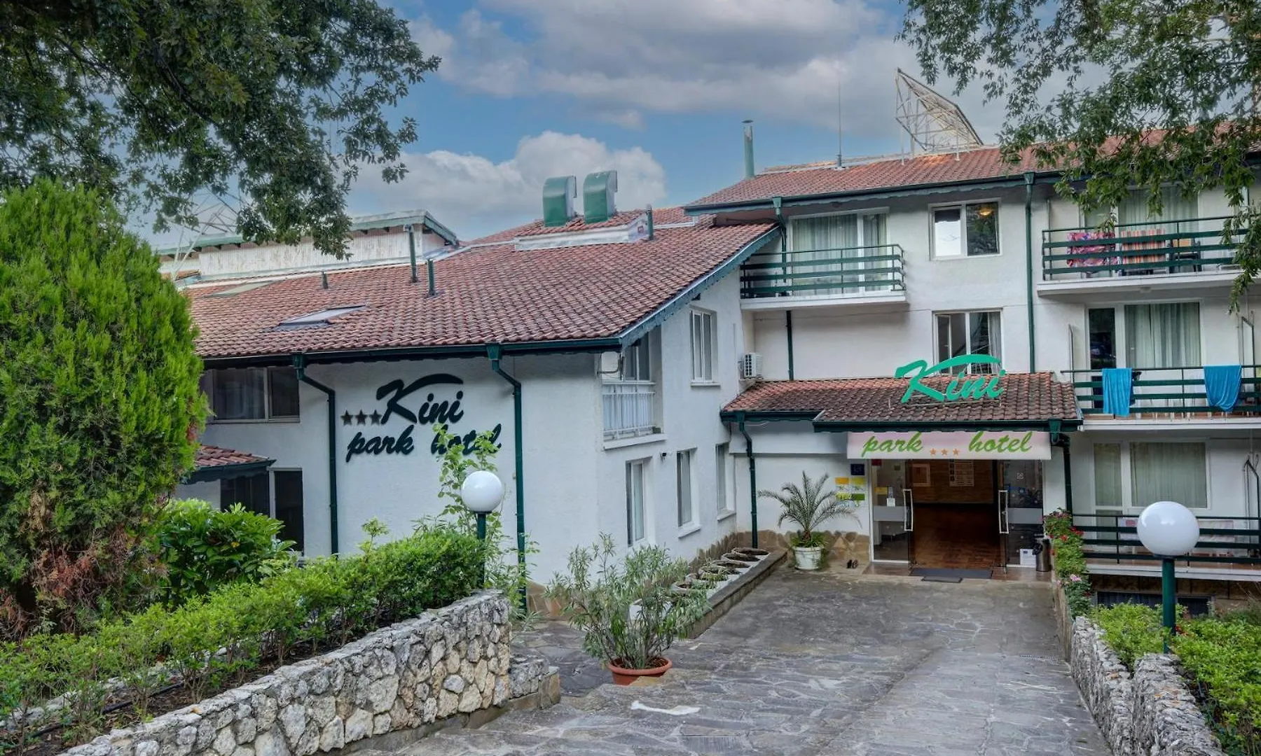 Kini Park Hotel All Inclusive & Free Parking Golden Sands